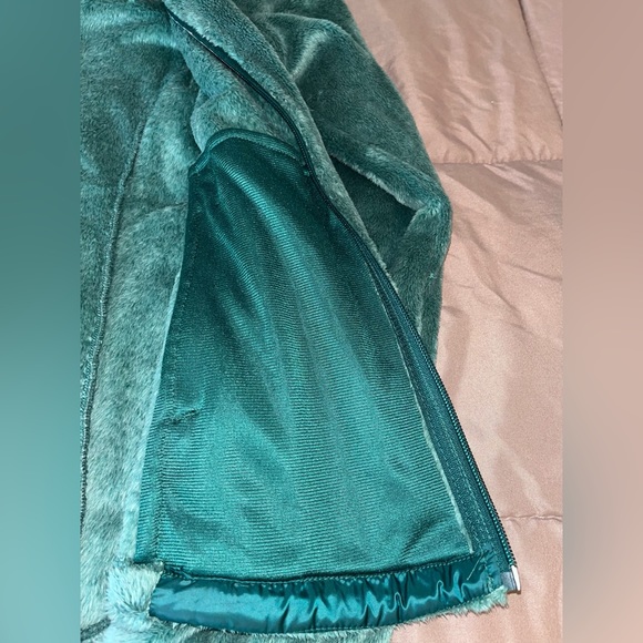 The North Face ladies jacket green - Picture 8 of 11